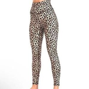 ZYIA Active Leopard Brilliant Scrunchy What Hi-Rise  Leggings